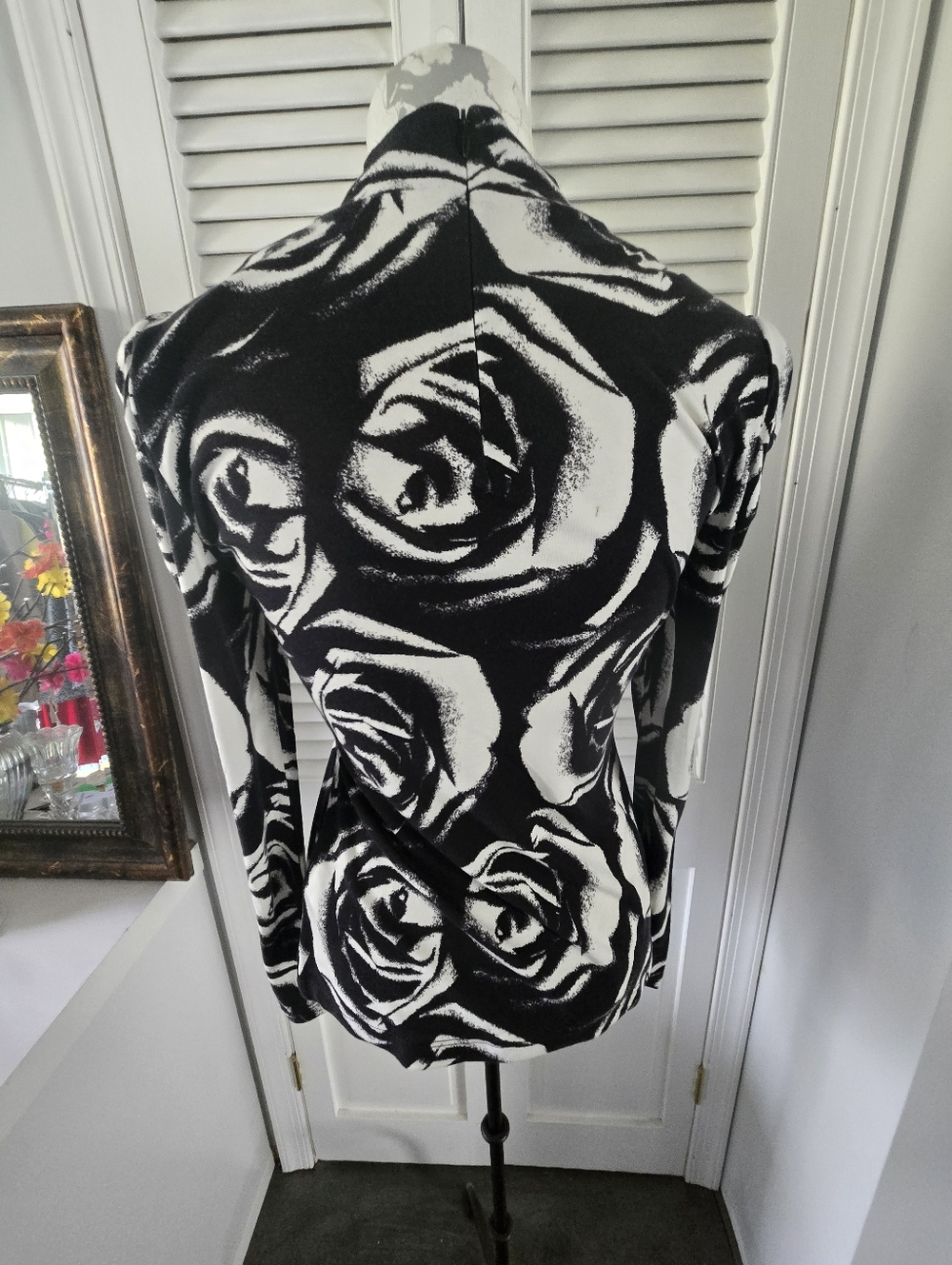 Diane Von Furstenberg Rose Print Puff Sleeve Knit Top NWT Small - Picture 7 of 12